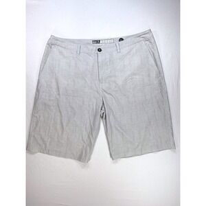 BKE Hybrid Men's Light Gray Plaid Hybrid Shorts